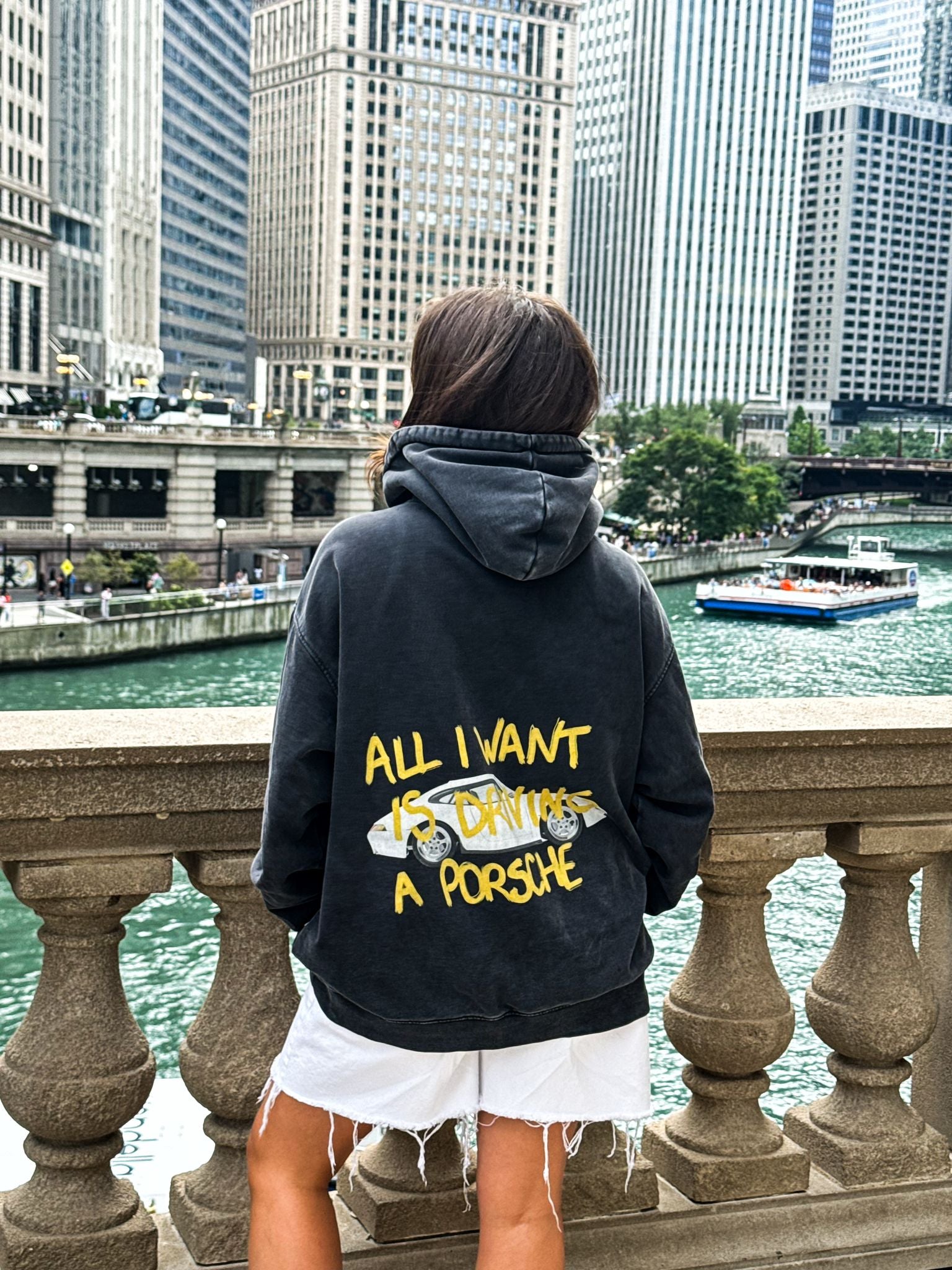 Hoodie All I want is driving a porsche jaune